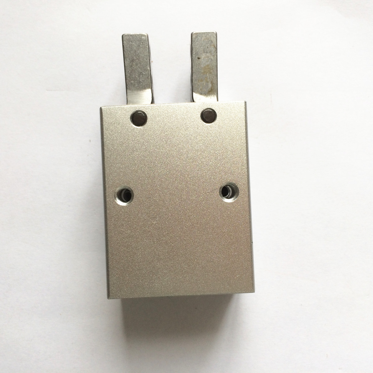 Горячая Распродажа Новый и оригинальный harga пневматический цилиндр smc MHC2-20D