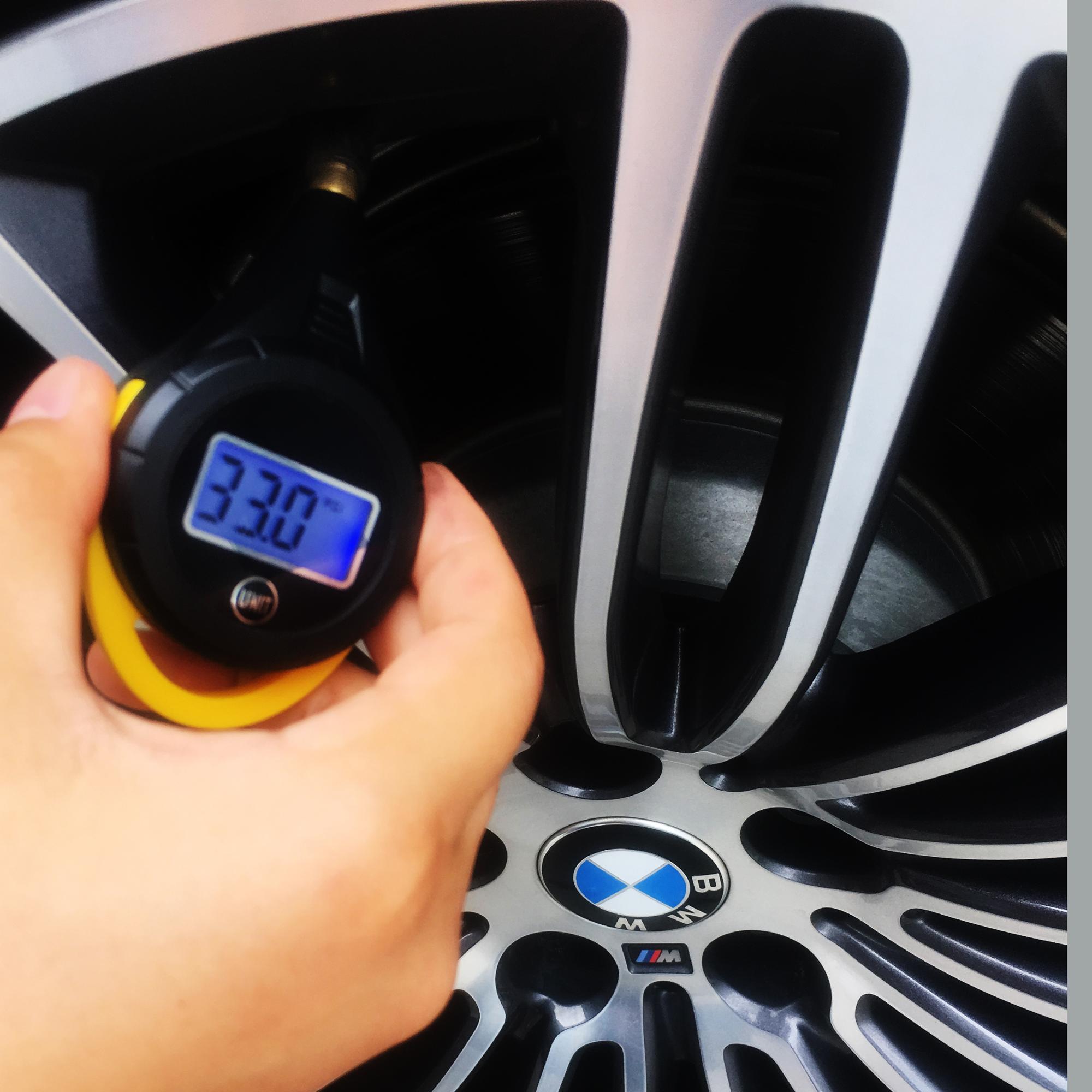 Digital tire pressure gauge digaital with LCD