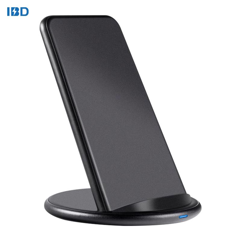 QI certificated 7.5W 10W Wholesale Smart Automatic Fast Wireless Charger Stand For Mobile Phone