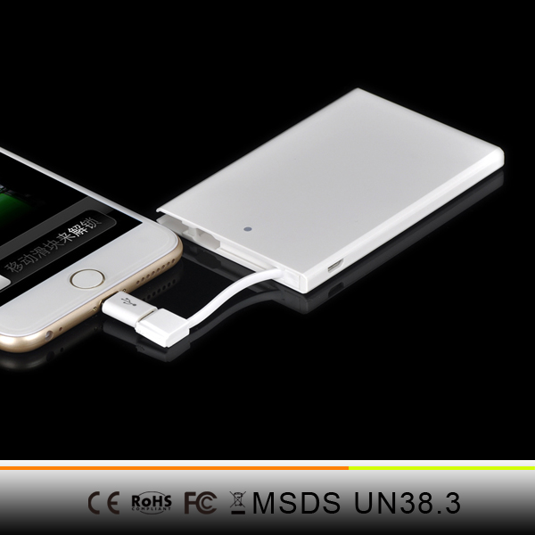 2 015 Новый дизайн 2000mAh дешевые карты банк силы с разъемом микро молнии и USB-кабель мобильного питания банка