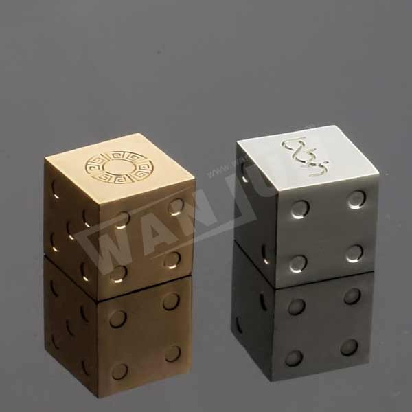 Модные 3d игральные кости на заказ