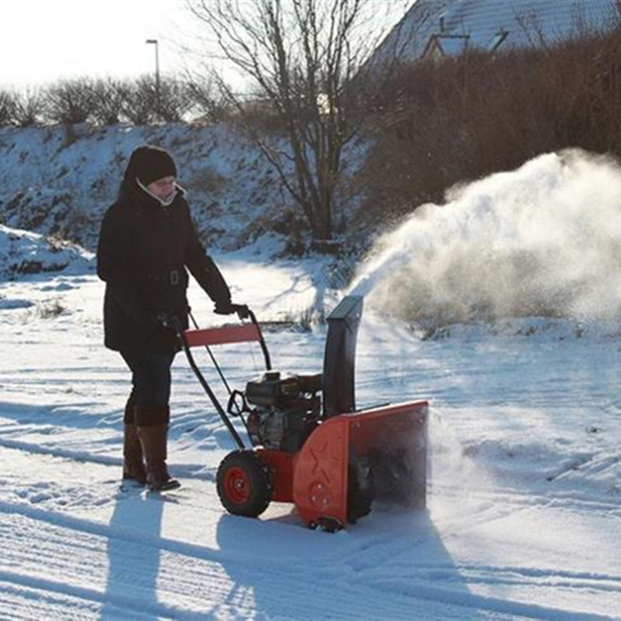 China Wholesale Snow Cleaning Machine Snow Thrower Snow Blower