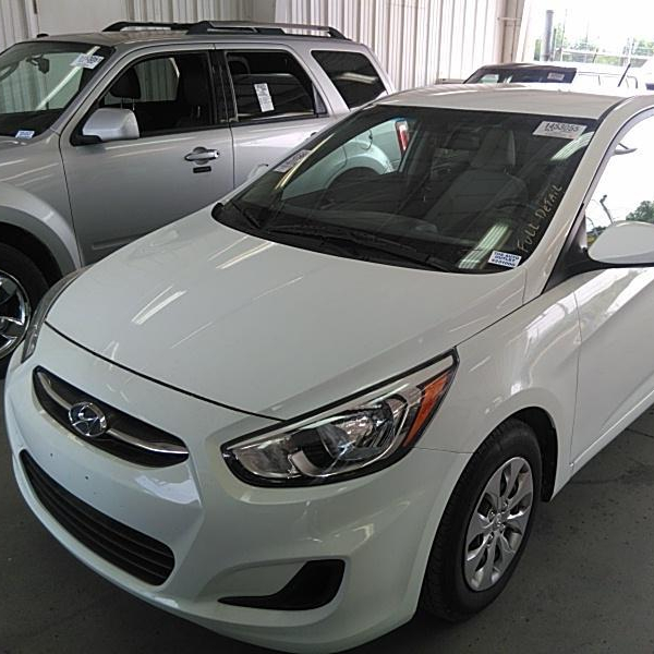 Очень дешевые подержанные автомобили/HYUNDAI ACCENT 2015 для продажи