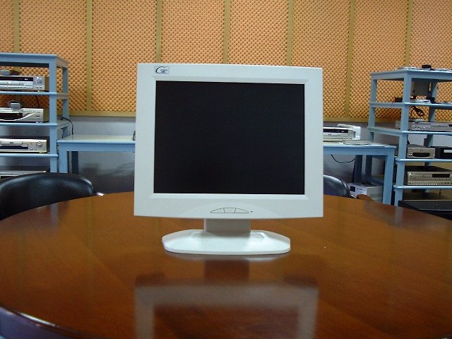 TFT Monitor