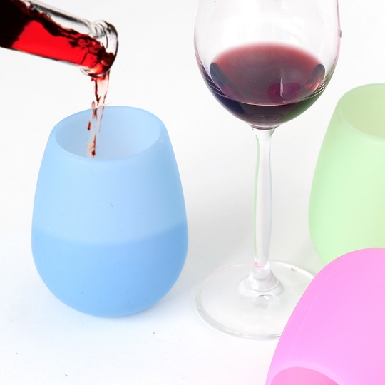 Color Food grade egg shape silicone wine glass foldable Anti-fall Outdoor travel silicone wine tumbler cup with stock