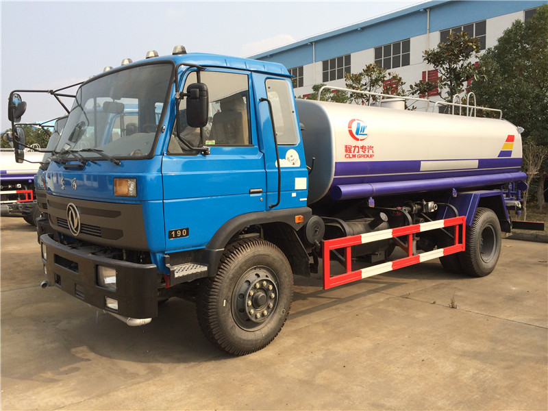 Dongfeng 170hp правая рука вождения 10000 литров грузовик воды на продажу