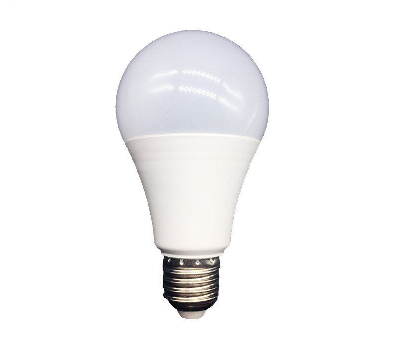 Новый дизайн RGB + W Светодиодная лампа A19 Zigbee Smart Bulb
