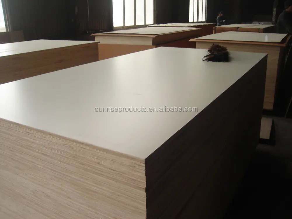 17mm melamine coated plywood with matt surface finish and warm white color