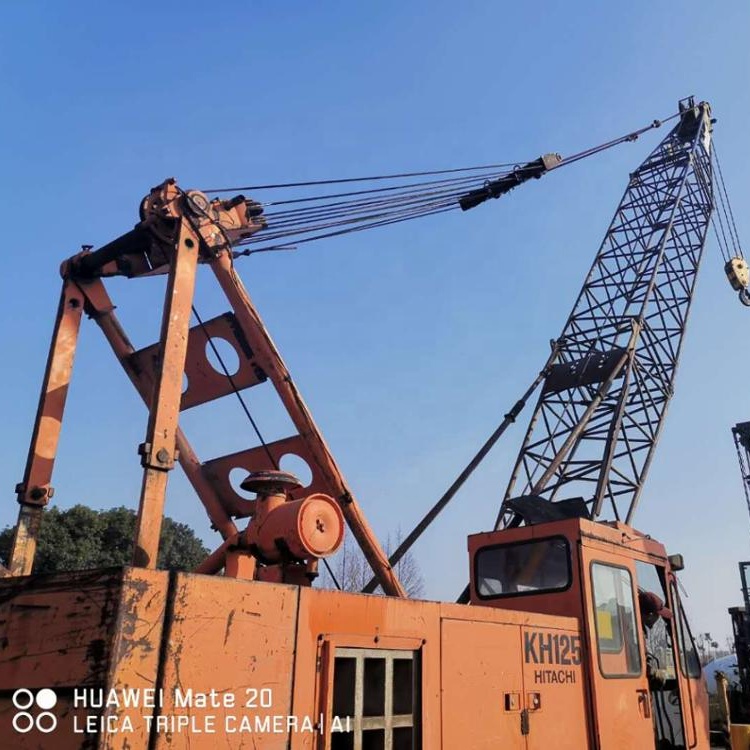 Hitachi kh135, японская машина, б/у гусеничный кран на продажу