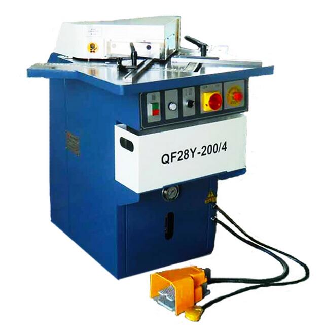 In stock quickly delivery 1.5mm 3mm hydraulic Angle sheet metal corner notcher