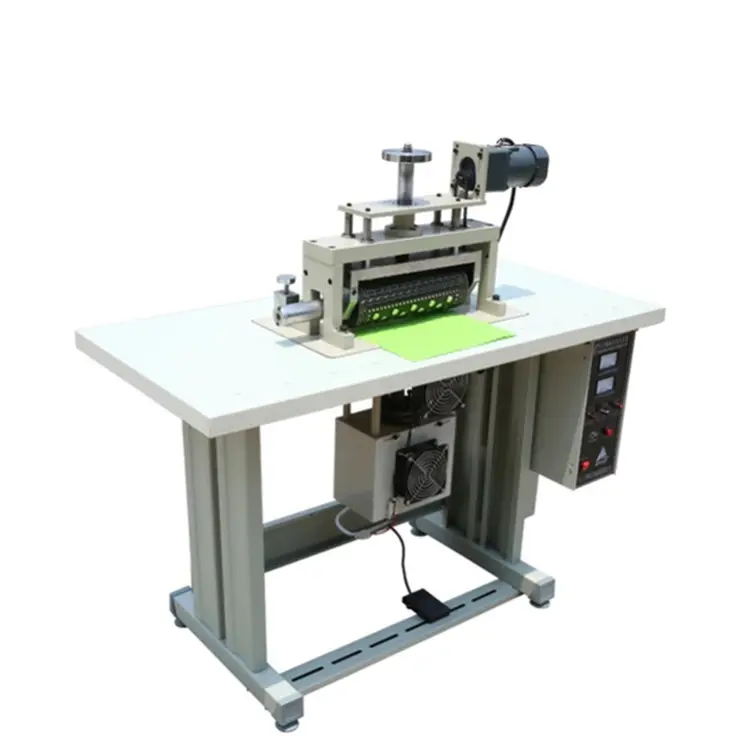 Direct Manufacture Economical Auto Lace Embossing Ultrasonic Nonwoven Welding Machine 300MM Sewing Width