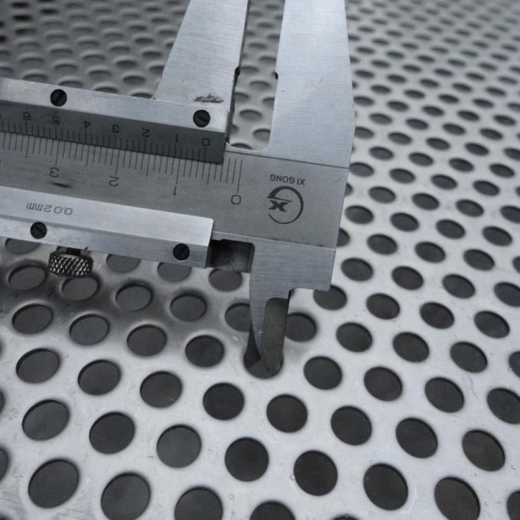 Stainless steel round hole perforated sheet