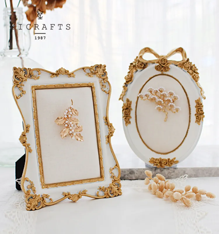 Creative Europe style gold tracing soft earring display photo frame