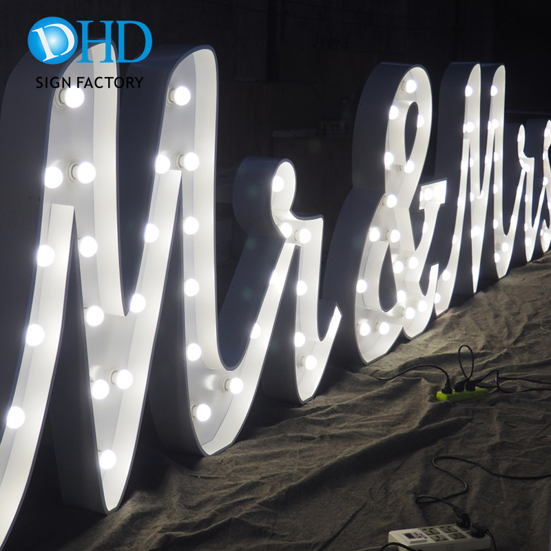 Mr. & Mrs love marquee sign letters Индивидуальный размер Led lighting letters