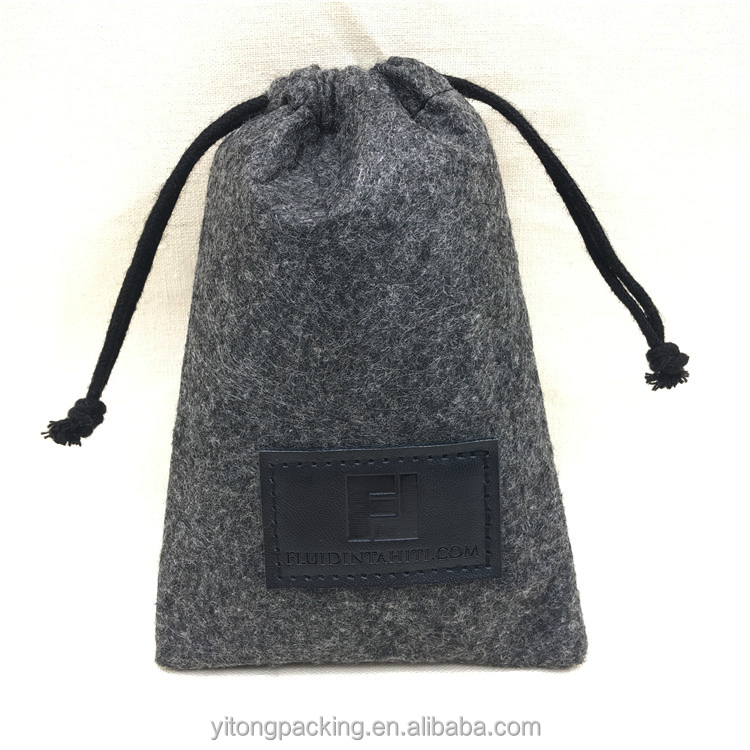 Пользовательские серый фетр подарок Drawstring сумка с кожаной этикеткой