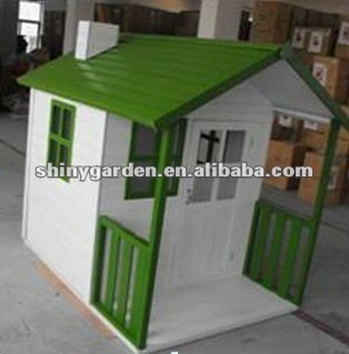 Деревянные дети играют дома PH001