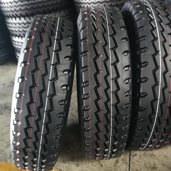 Заводская поставка 1000r20 1100r20 1200r20 Высококачественная грузовая шина