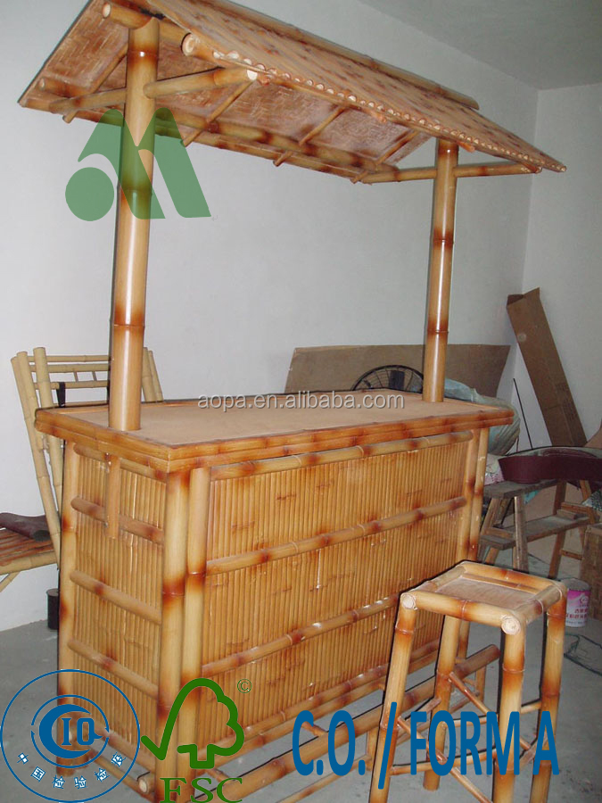 Бамбуковые Тики Бар, Тики Бар, барная стойка