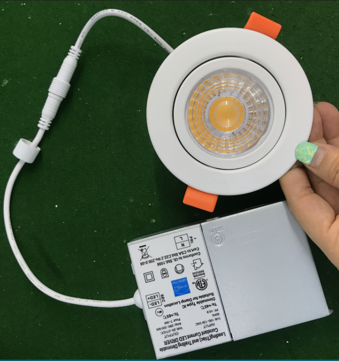 CETLus ES одобренная белая отделка круглый 3inch7W 120V затемнения светодиодный светильник монолитный блок со светодиодами CRI90 3000K 2700K