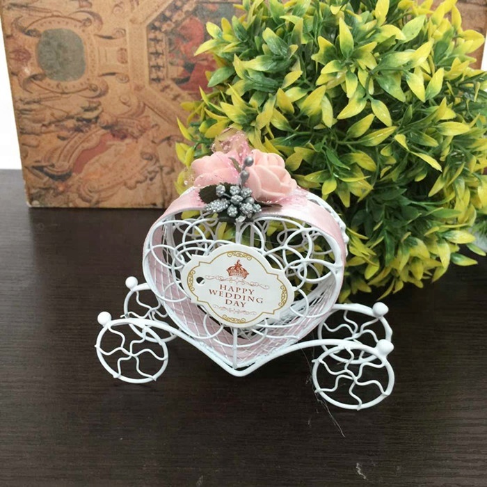 Свадебная коробка конфет розовая Роза металлическая карета коробка шоколада