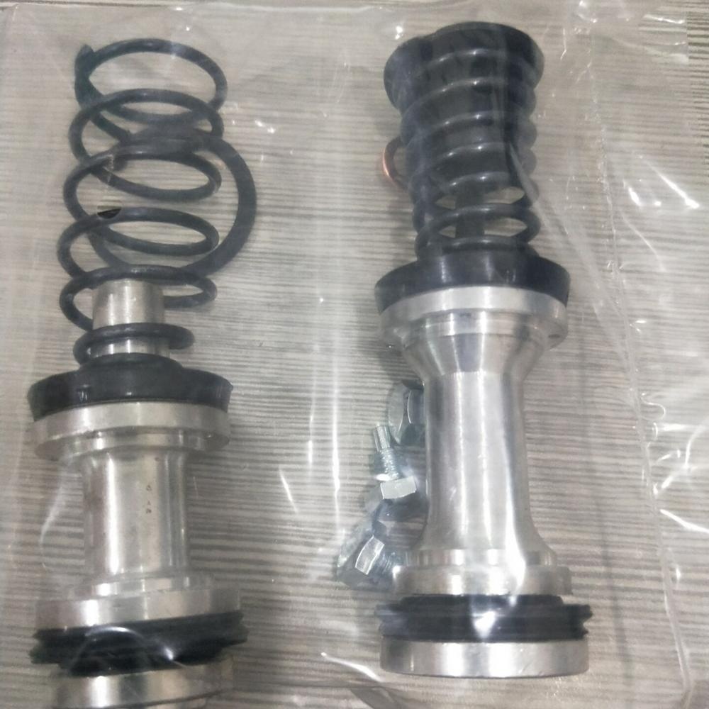 MC869166 Brake pump repair kit