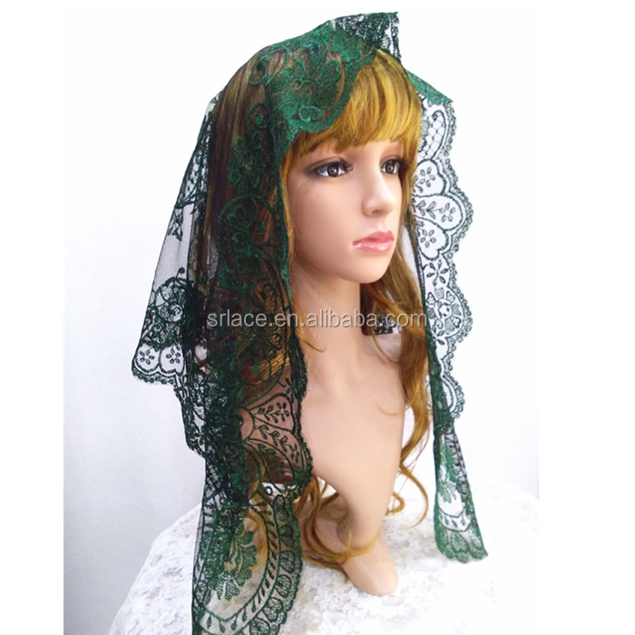 Зеленая испанская кружевная вуаль с вышивкой Mantilla