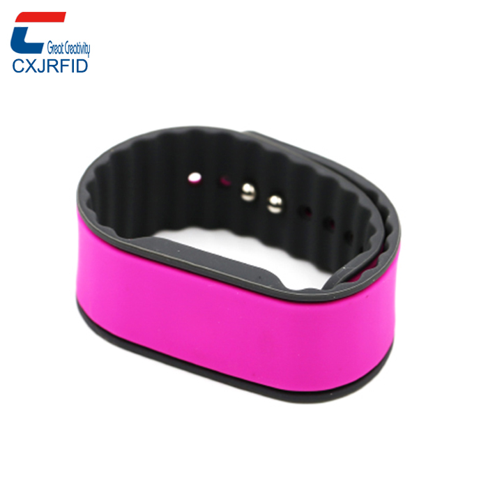 Cheap custom logo waterproof watch brand gym chain bracelet manufacturer nfc passive silicone rfid wristband