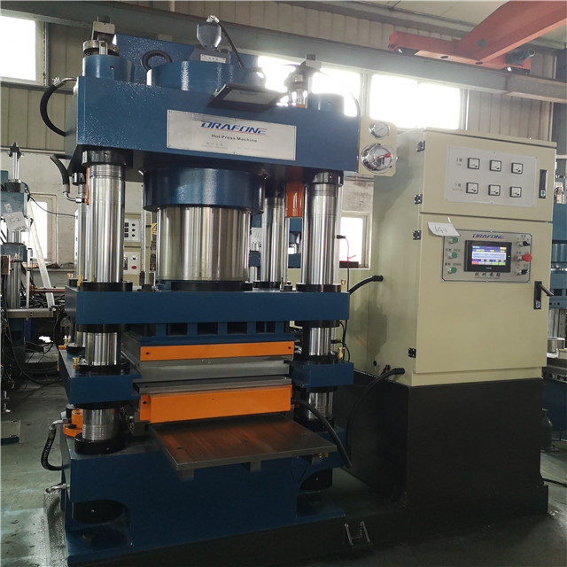 Hot press machine for brake pad production