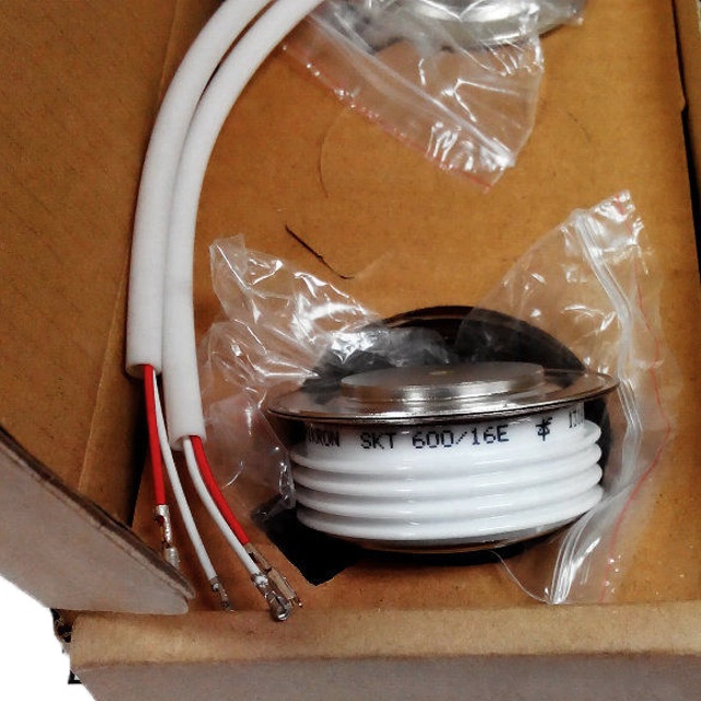 550A 1600V SKT551-16E Thyristor SCR Power SCR