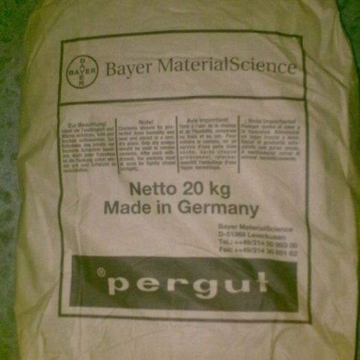 Хлорированный каучук Pergut, используется в качестве присадки к продуктам серии Baypren с хорошей устойчивостью к атмосферным воздействиям, водонепроницаемостью