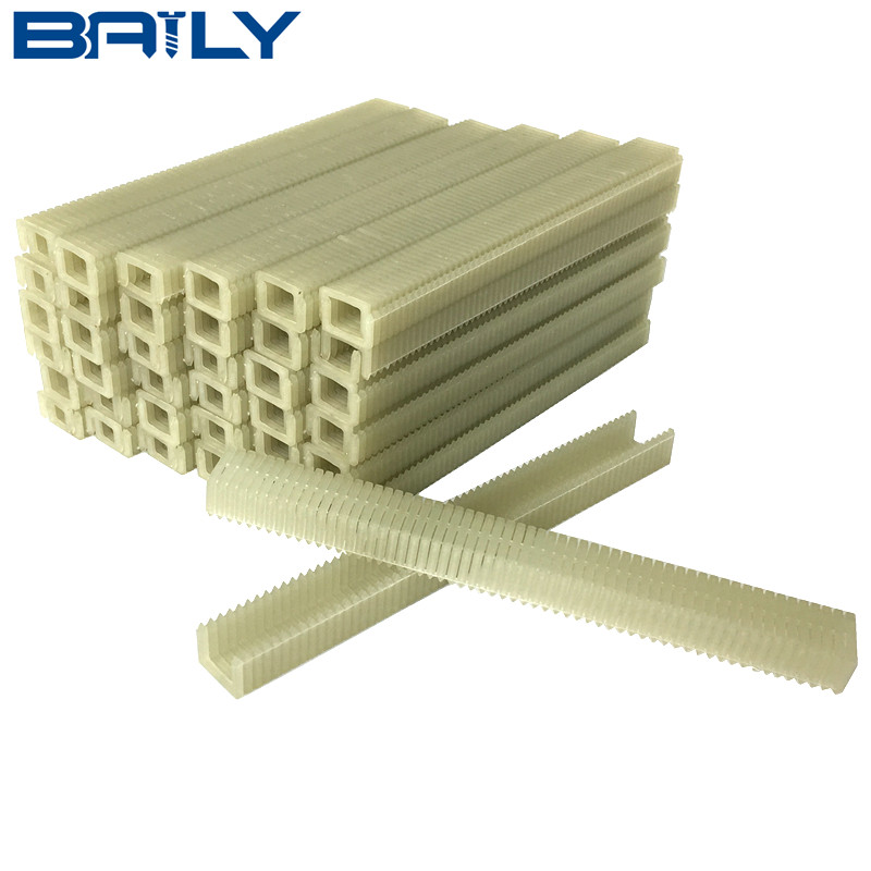BAILY поставляет пластиковые (композитные) скобы для бирок, лодок, мебели, решетки, окна