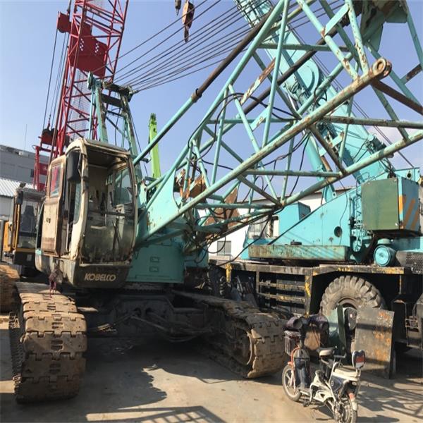 BM500, 50 тонн, Kobelco, б/у гусеничный кран на продажу
