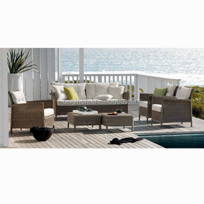 Round ratan woven outdoor lounge furniture set garden coffee table and wicker asian sofa