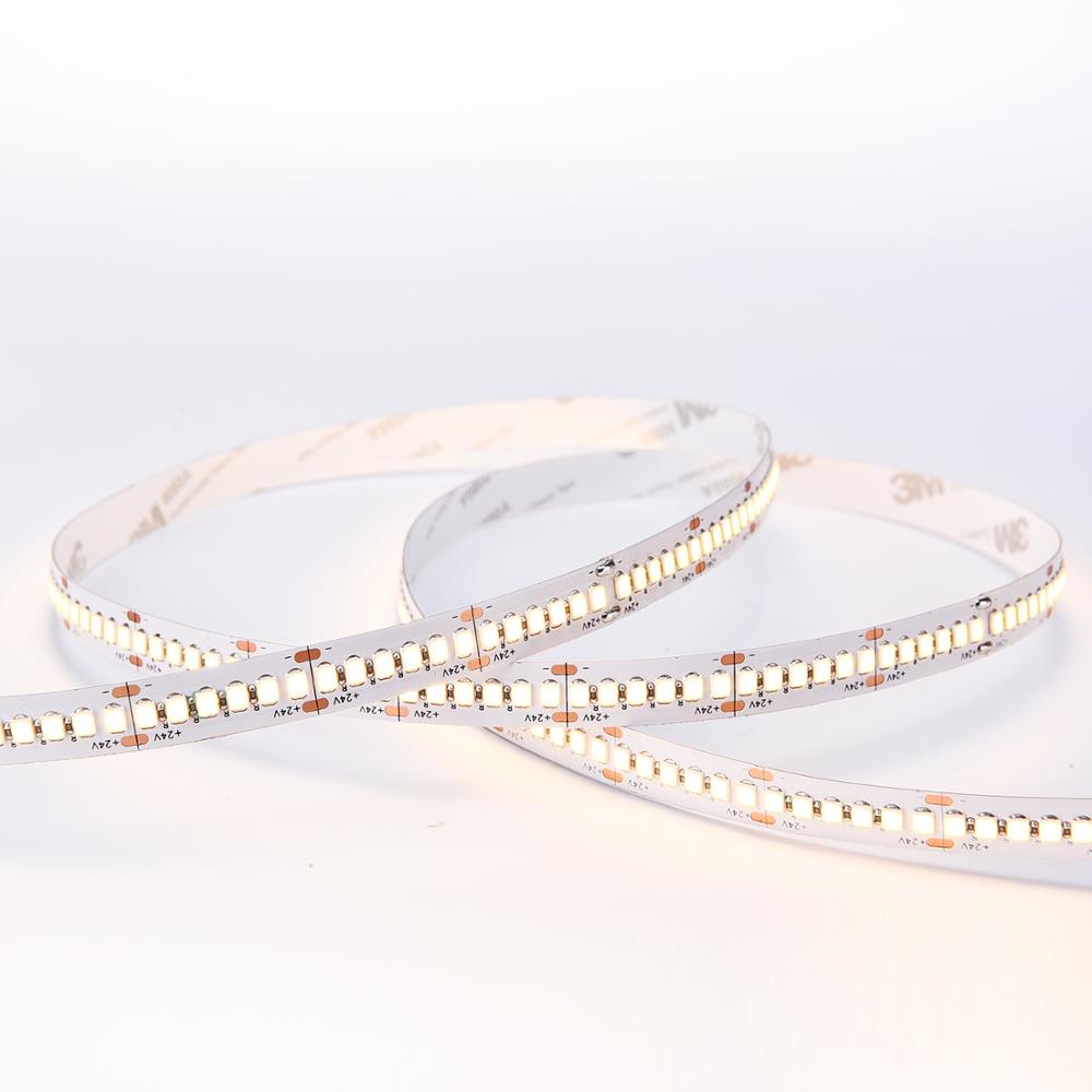 Высокая CRI супер яркая точка бесплатная 240Led/m SMD 2835 24V полоса СИД