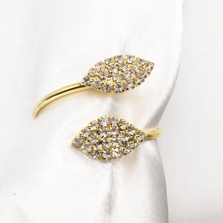 Stocked Crystal Feature Cheap Simple Style Napkin Rings for Wedding