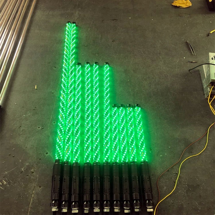 RGB смартфон управление светодио дный LED флаг с подсветкой комплект с тормозом Включите свет функция 2 шт. светодио дный LED Whip в синхронизации RZR телевизионные антенны