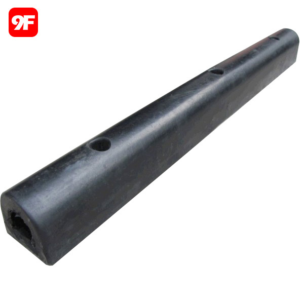Durable D-type rubber wall production bumper