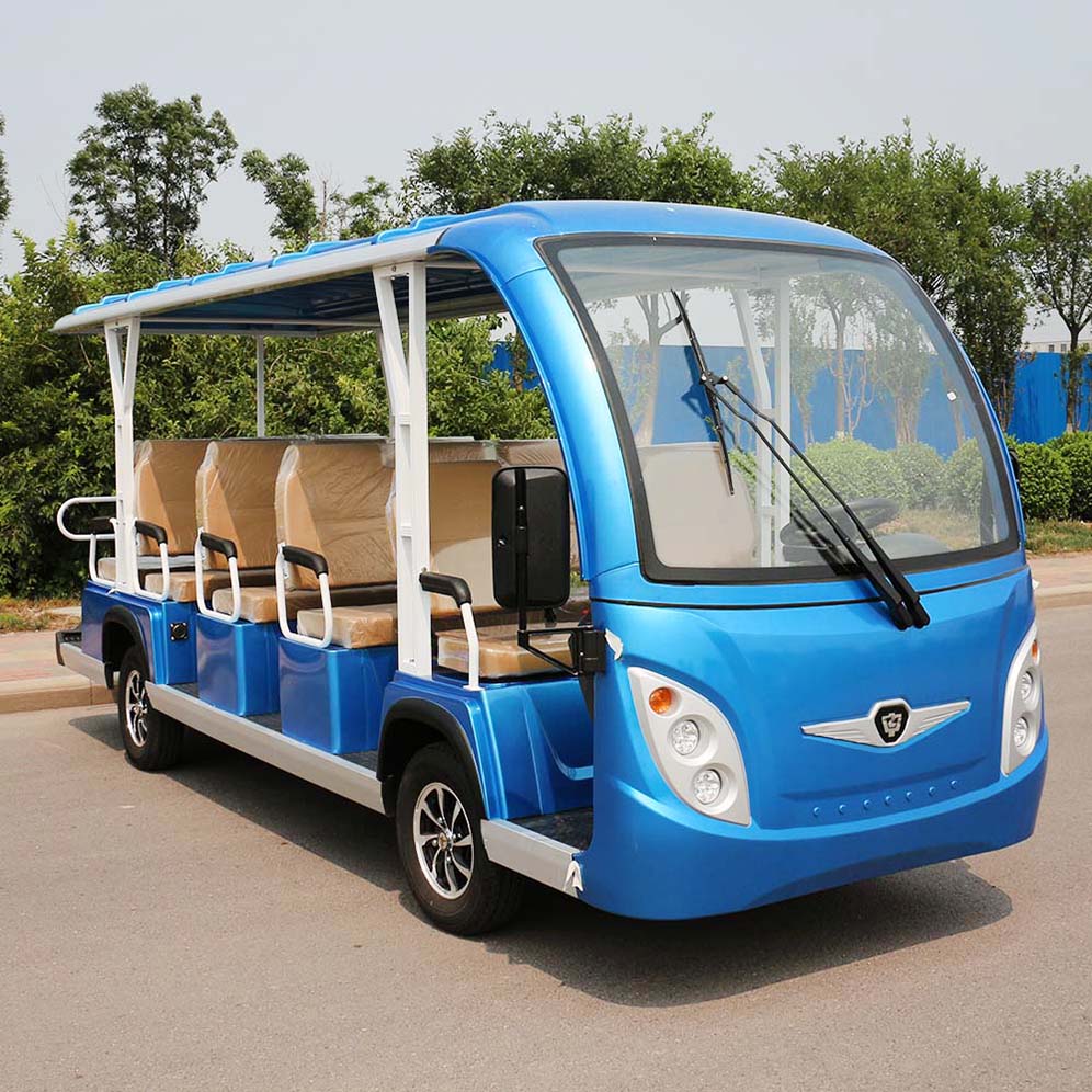 Четырехколесный экскурсионный автобус с открытым верхом