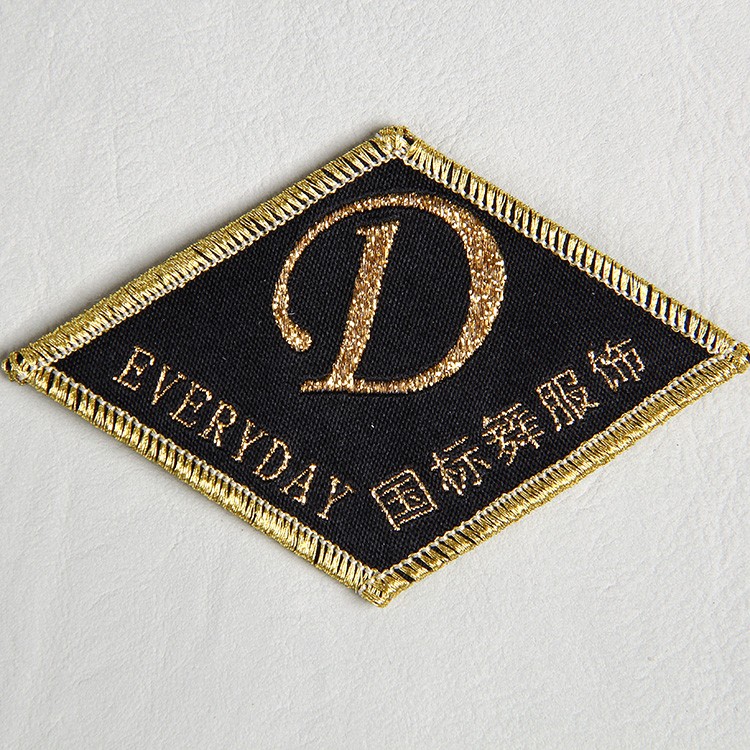Diamond international; Платье для танцев; Заплата вышивки с золотым пряжа