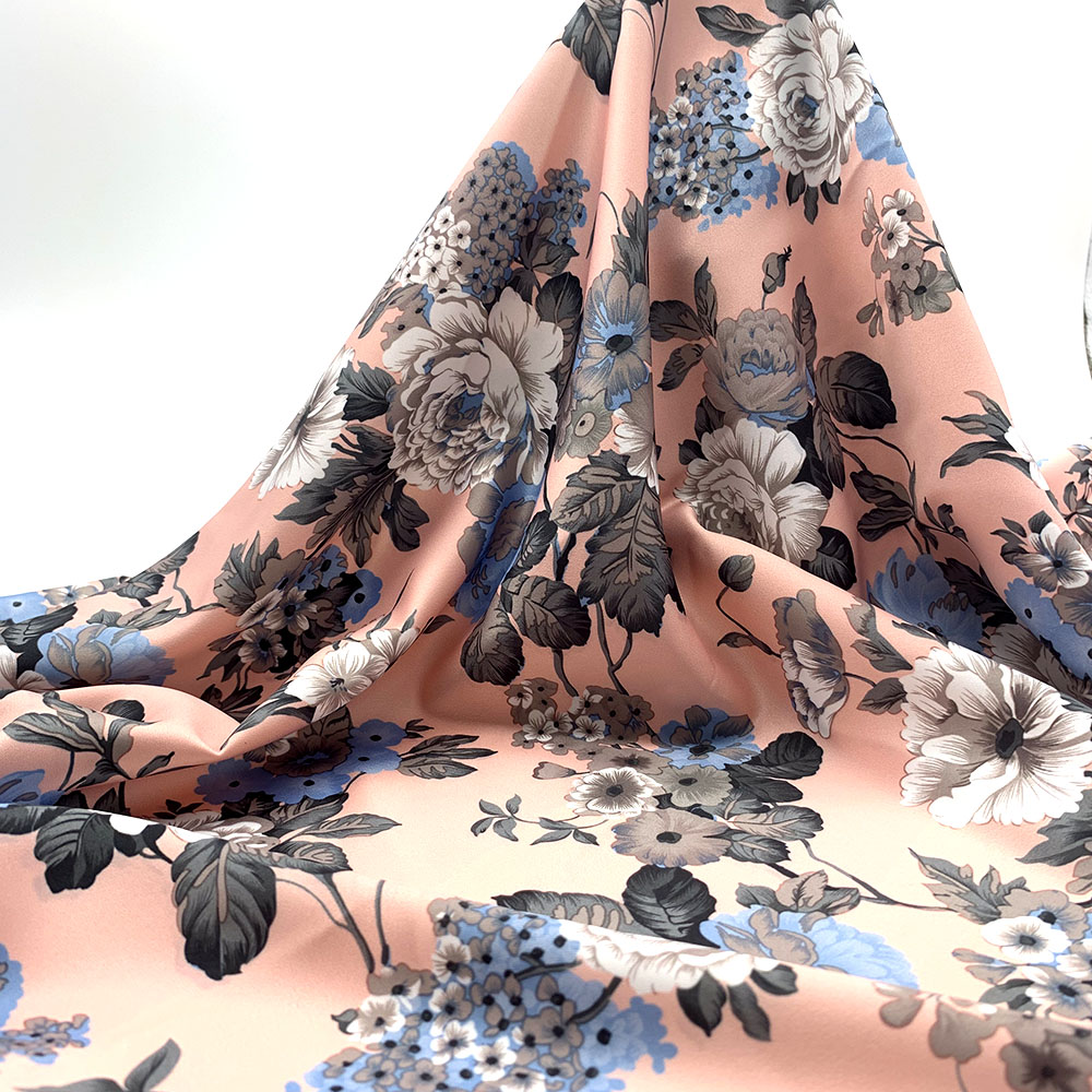 Низкий минимальный заказ Высокое качество 100 полиэстер 3d цифровая печать Красивая шифоновая матовая ткань для платья