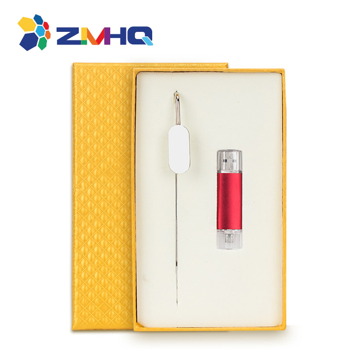 Подарочный набор канцелярских принадлежностей страница-маркер с USB flash drive