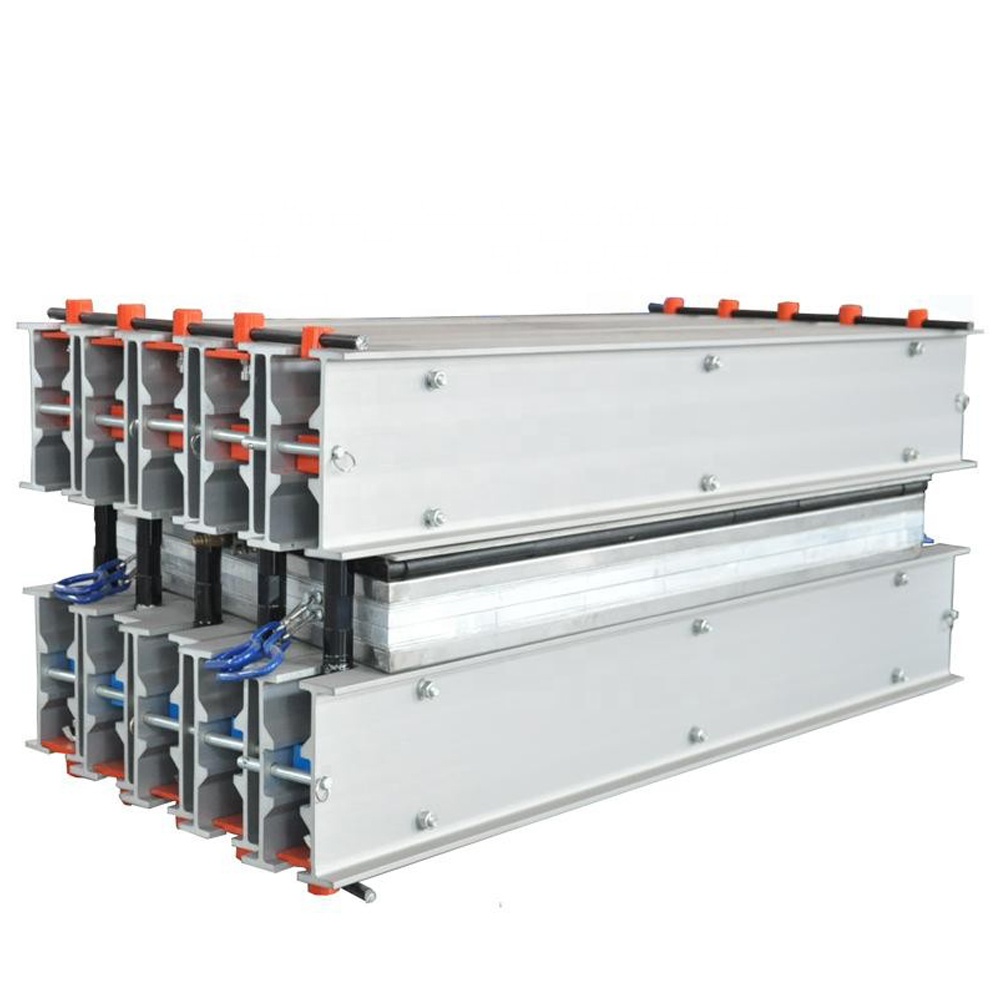 Conveyor belt hot splicing machine