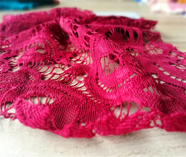 THE HIGH QUALITY THE MOST POPULAR WHOLESALE BREEDS OF 210GSM 95%N+5%SP LACE FOR LACE STYLE GARMENTS