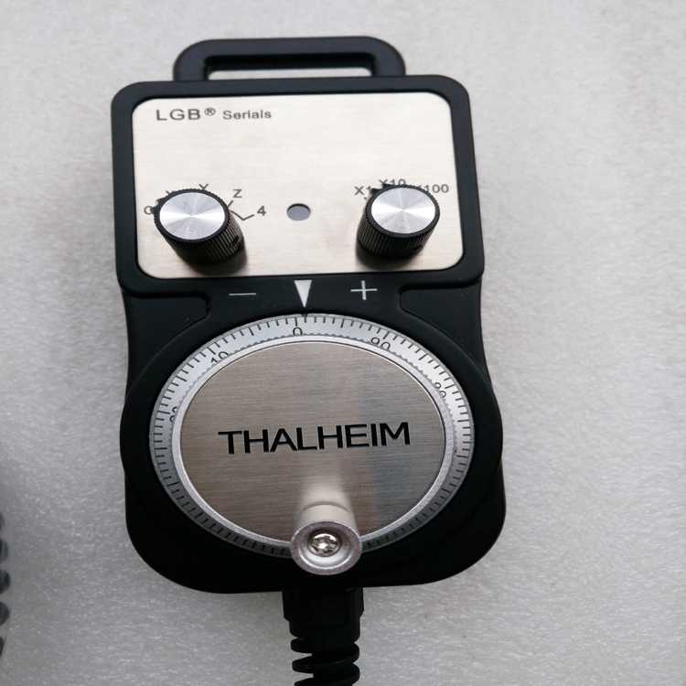 12V CNC machine handwheel Handle Manual Pulse Generator for Mitsubishi