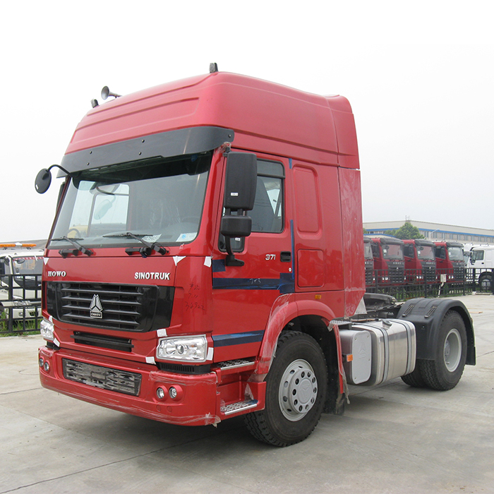 Головка трактора SINOTRUK Howo 4*2 371hp правый руль