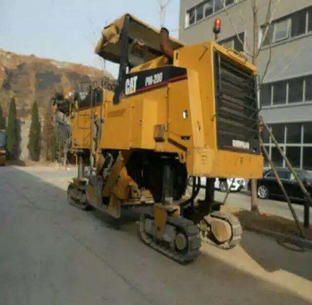 Б/у хорошая цена б/у CATE PM200 cold planer origin one для горячей продажи мой whatsapp:008613816985448