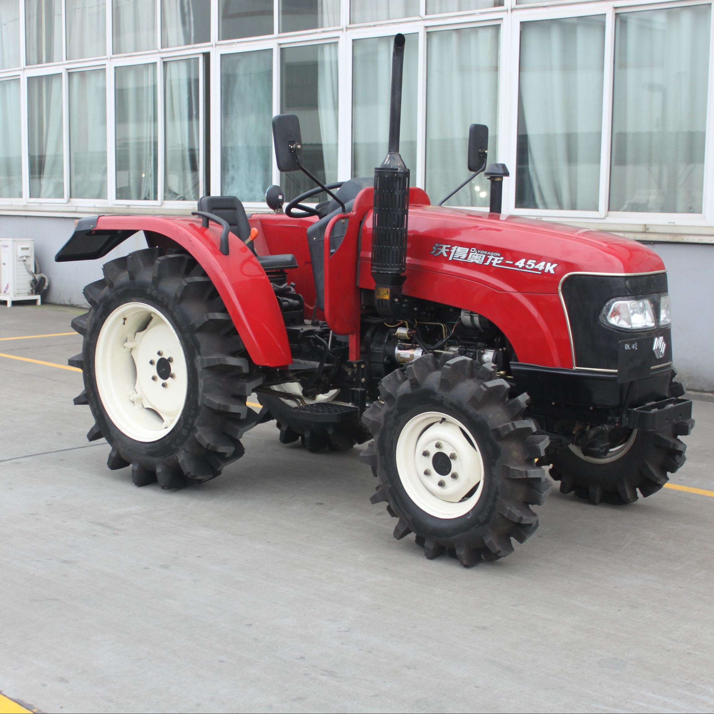 55 HP 4WD маленький сельскохозяйственный трактор для продажи