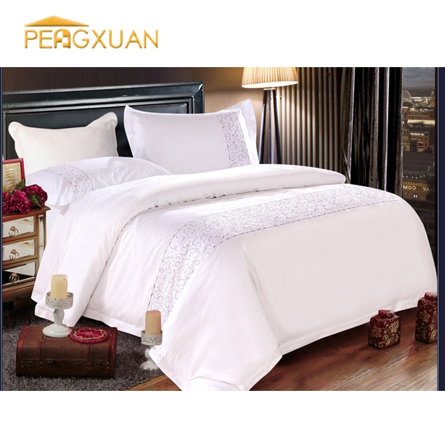 Customized Comfortable luxury 100% cotton hotel embroidery duvet cover set