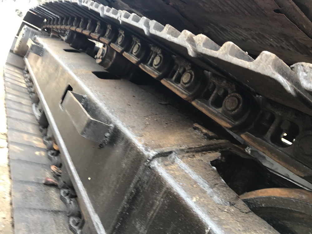 Hitachi EX200-3 гусеничный экскаватор с 100% ходовой частью