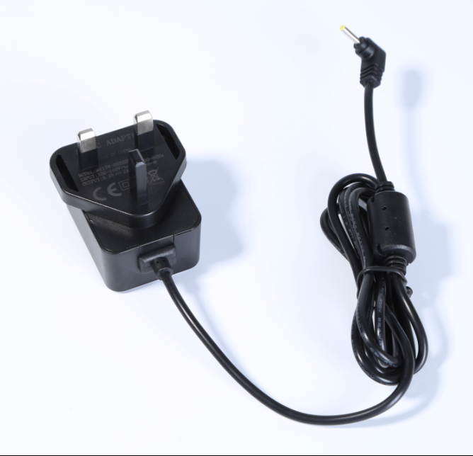 Одобренный UKCA штепсельная вилка стандарта Великобритании 5V 1A 2A AC DC адаптер питания